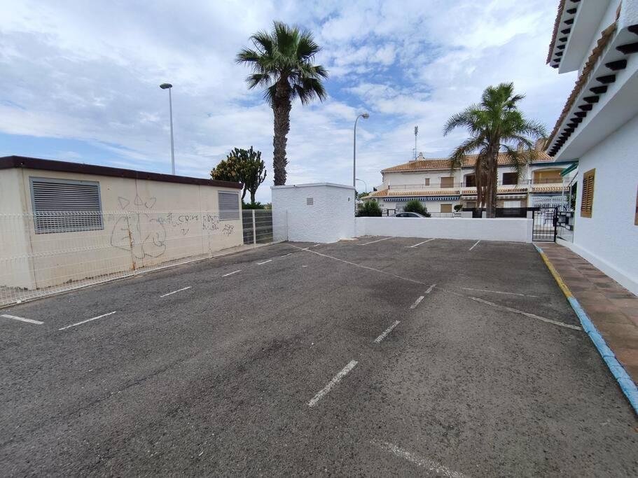 Apartamento Comodo A 300 Metros De La Playa Santa Pola Eksteriør billede
