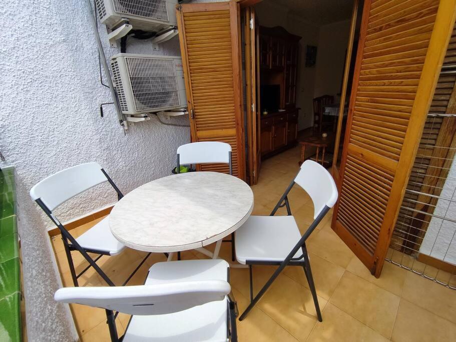 Apartamento Comodo A 300 Metros De La Playa Santa Pola Eksteriør billede