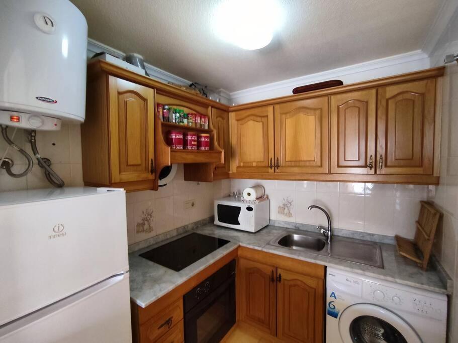 Apartamento Comodo A 300 Metros De La Playa Santa Pola Eksteriør billede