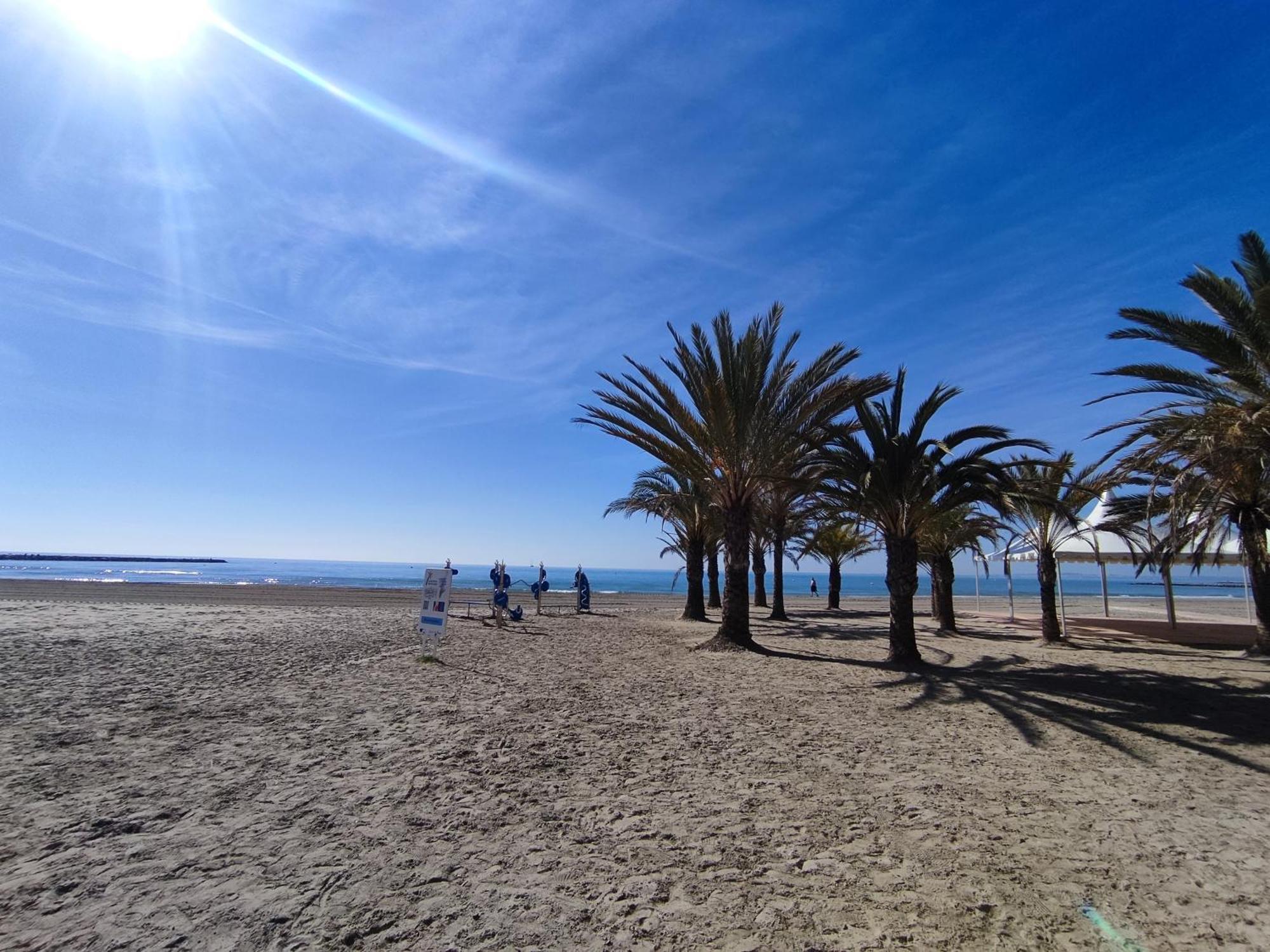 Apartamento Comodo A 300 Metros De La Playa Santa Pola Eksteriør billede